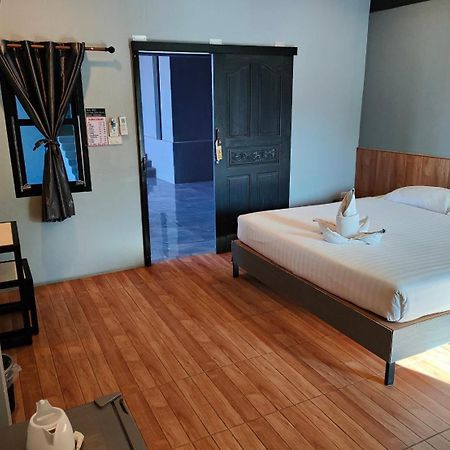 Zea Zide Hotel 班武里府 外观 照片
