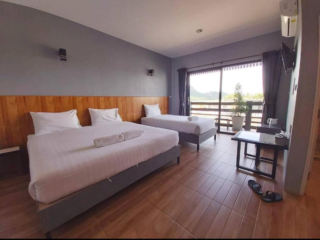 Zea Zide Hotel 班武里府 外观 照片