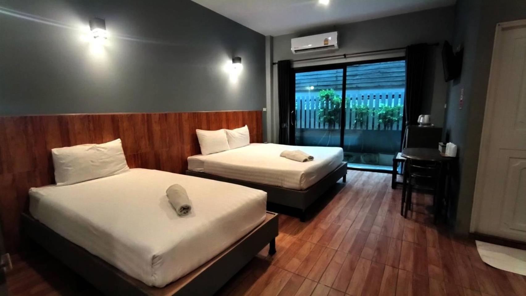 Zea Zide Hotel 班武里府 外观 照片